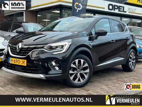 Renault Captur 1.3 TCe 130PK Intens Automaat + 17"/ Navi/ Clima/ Camera/ Trekhaak/ Full-LED/ Panorama/ NL auto