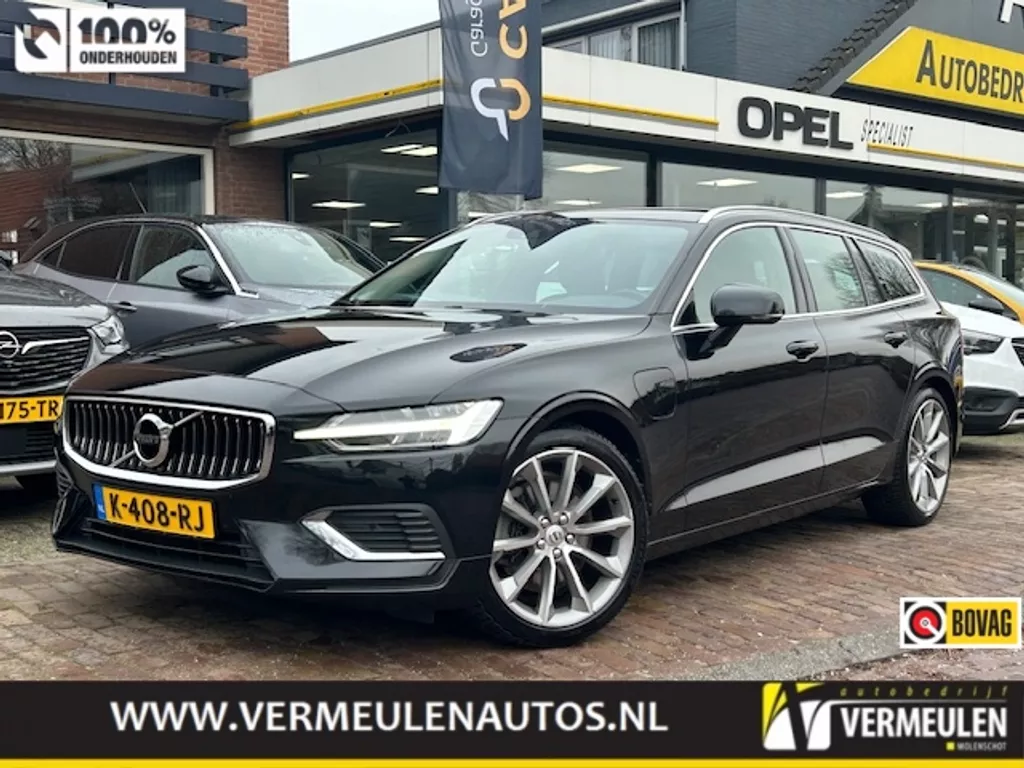 Volvo V60 T6 Plug-in hybrid 340PK AWD Business Pro Automaat + 19"/ Navi/ Clima/ Ad.Cruise/ Camera/ Full-LED/ Winterpakket/ NL auto