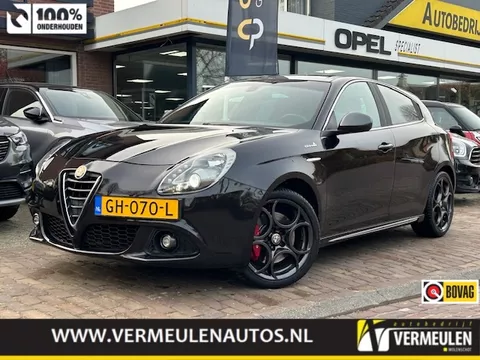 ALFA ROMEO Giulietta 1.4 Turbo MultiAir 170PK QV Line Sport + 18"/ Navi/ Clima/ Cruise/ Panorama/ Leder/ Xenon/ NL auto