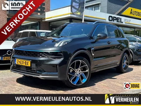 Lynk & Co 01 1.5 261PK Plug-in Hybrid Automaat + 20''/ Navi/ Clima/ Ad.Cruise/ Panorama/ Camera/ Full-LED/ Infinity/ NL auto
