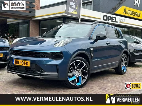 Lynk & Co 01 1.5 261PK Plug-in Hybrid Automaat + 20''/ Navi/ Clima/ Ad.Cruise/ Panorama/ Camera/ Trekhaak/ Full-LED/ Infinity/ NL auto