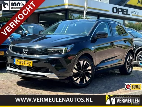 Opel Grandland 1.2 Turbo 130PK Ultimate + 18"/ Navi/ Clima/ Cruise/ Camera/ Full-LED/ Winterpakket/ NL auto