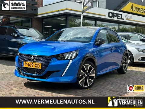 PEUGEOT e-208 EV 50kWh 136PK GT Pack + 17"/ Navi/ Clima/ Cruise/ Panorama/ Full-LED/ Camera/ CarPlay/ Virtual/ Stoelverwarming/ NL auto