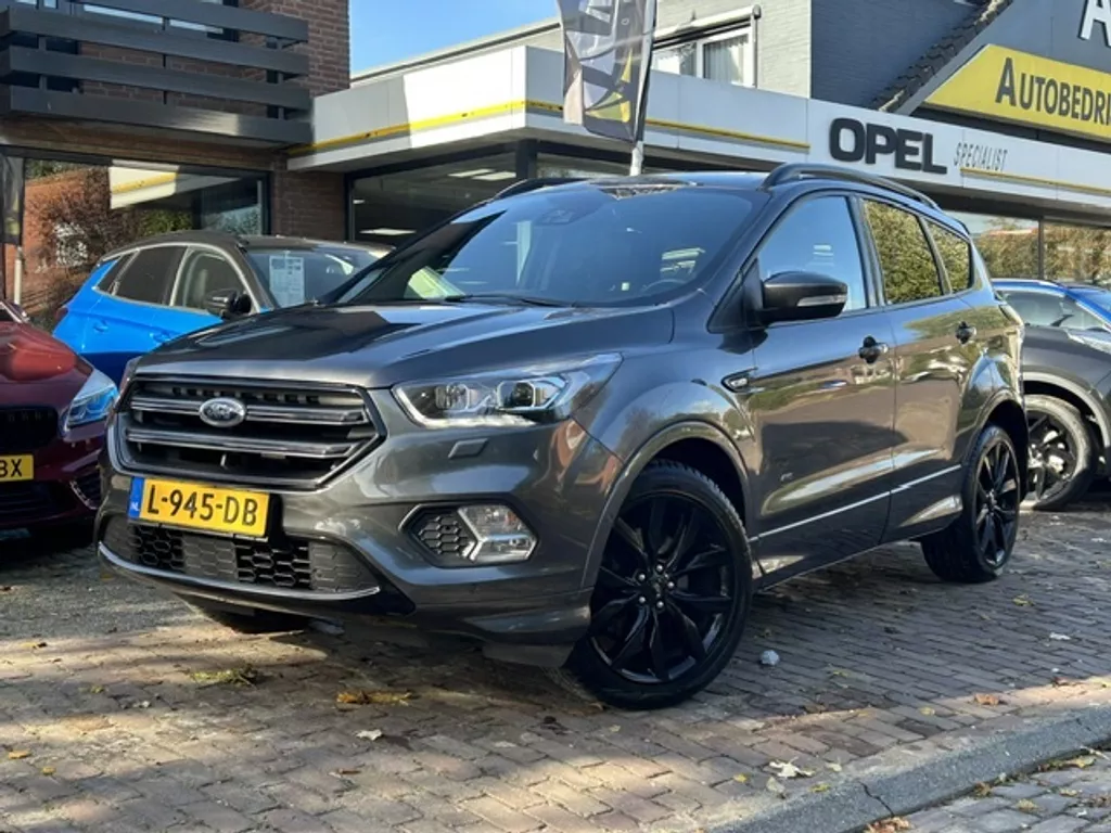 FORD Kuga 1.5 EcoBoost 182pk 4WD ST-Line + 19"/ Navi/ Clime/ Cruise/ Xenon/ Park-Assist